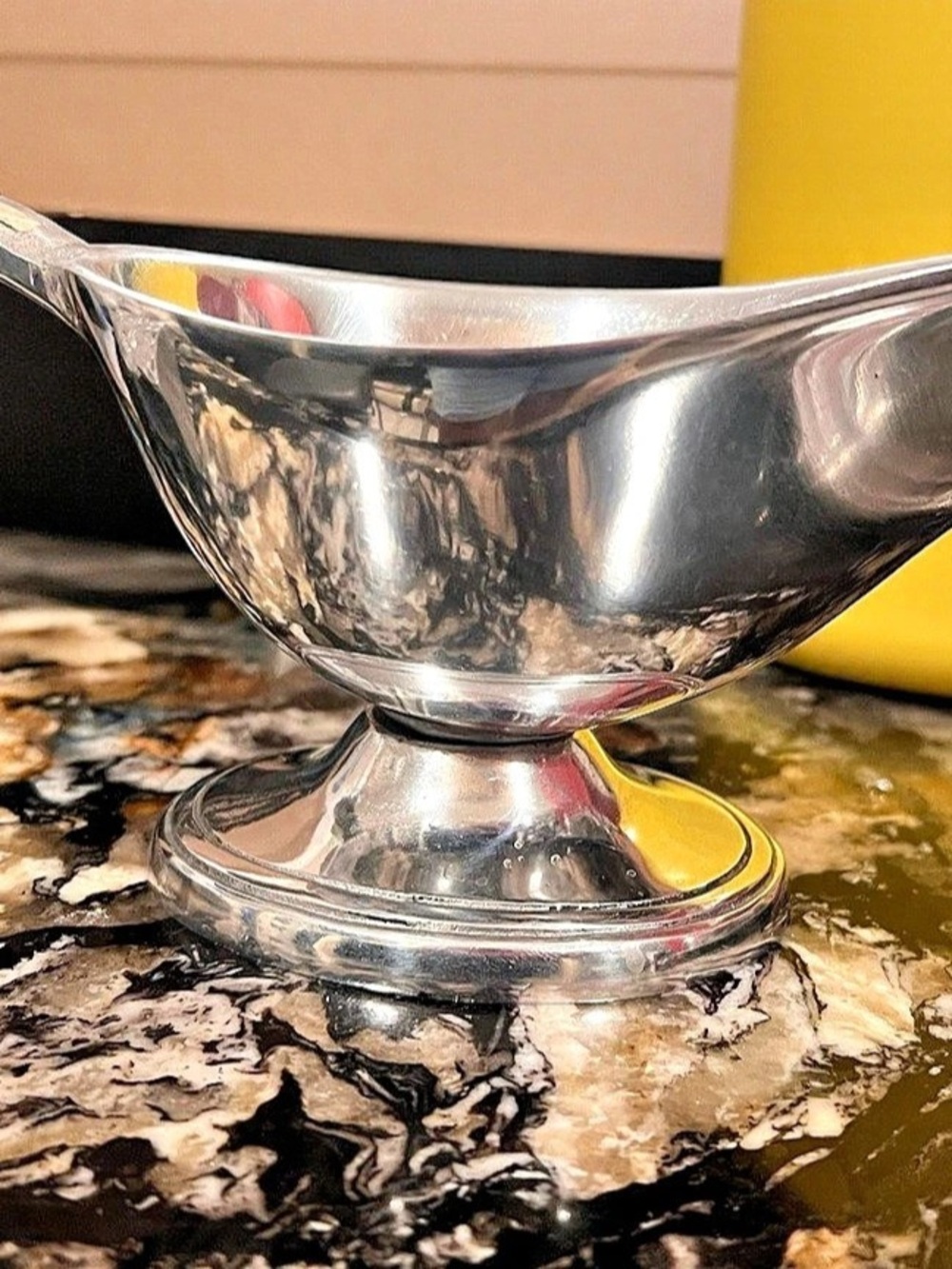 Wilton Armetale Pewter serveware Gravy Boat